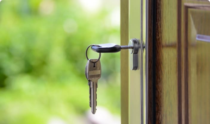 Widget Mortgage News | Key in a front door lock